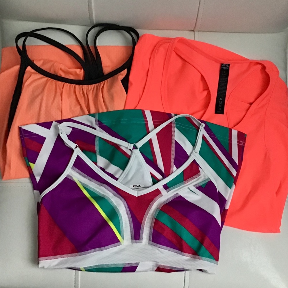 Bundle of 3 like-new women’s athletic tanks!